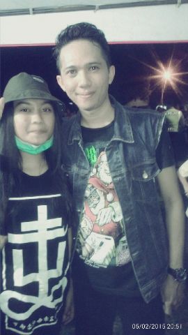 UciPraadiwira's tweet photo. Ini sama kang @anggunrawkskin @BYEBYEBUNNY_13 Gantengnya uh ♥:G @hellprint #WestJavaInvasionFestival Banjarsari \DC/ http://t.co/ZntX83R9G9