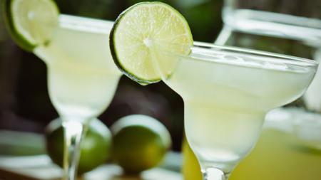 CBSMiami's tweet photo. Celebrate #CincoDeMayo with the best margaritas in South Florida. Where? Find out here:
http://t.co/wCWTBQELGz http://t.co/QDv4vltbGq