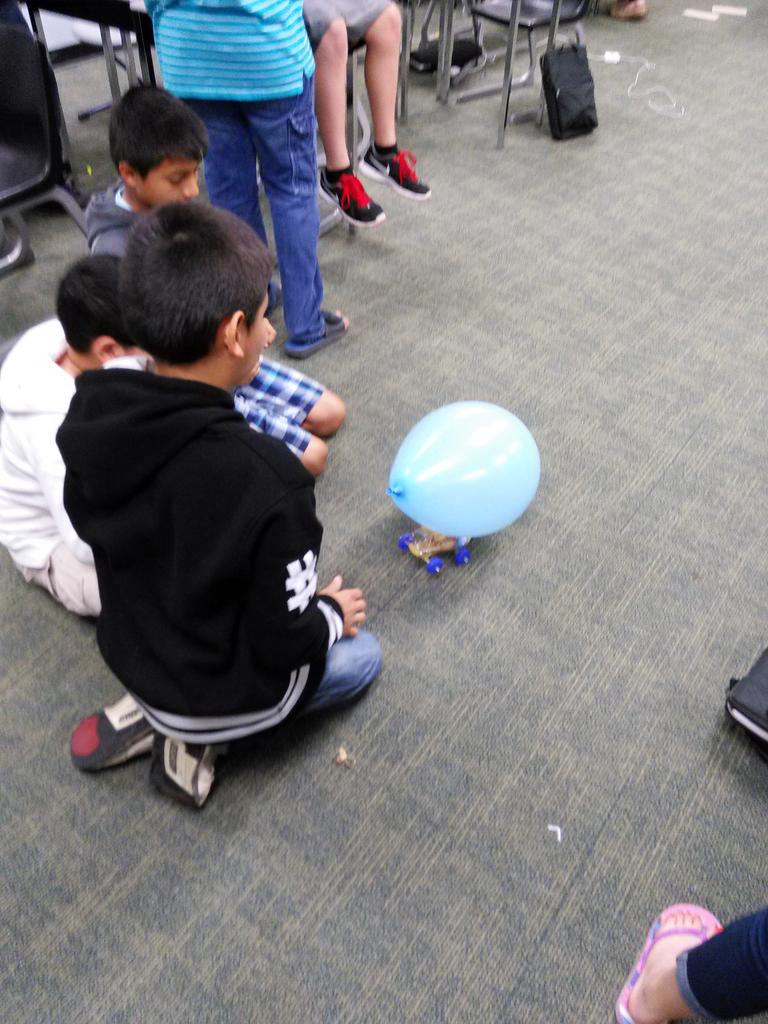 KnebelClass's tweet photo. Testing car designs #RISrocks http://t.co/yvwTnUbi1y