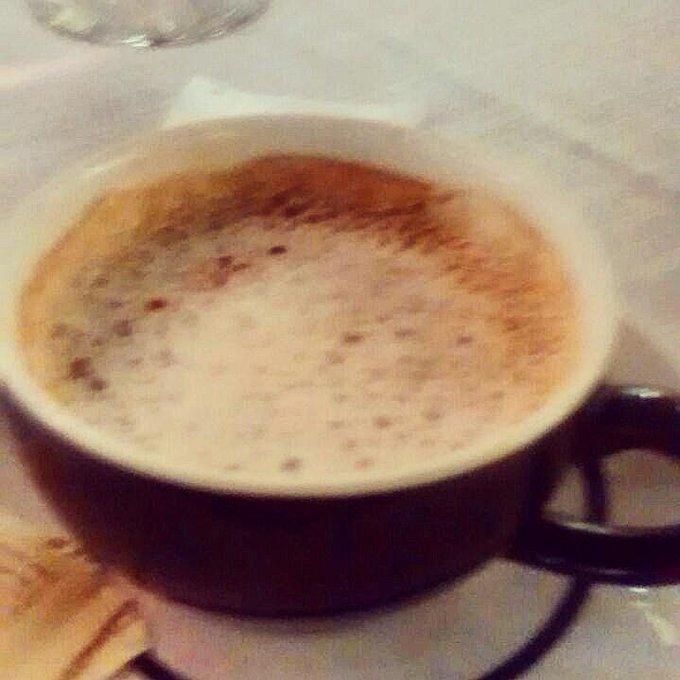 Breakfast time #desayuno #energy ✌? http://t.co/bfJTuwPmSR