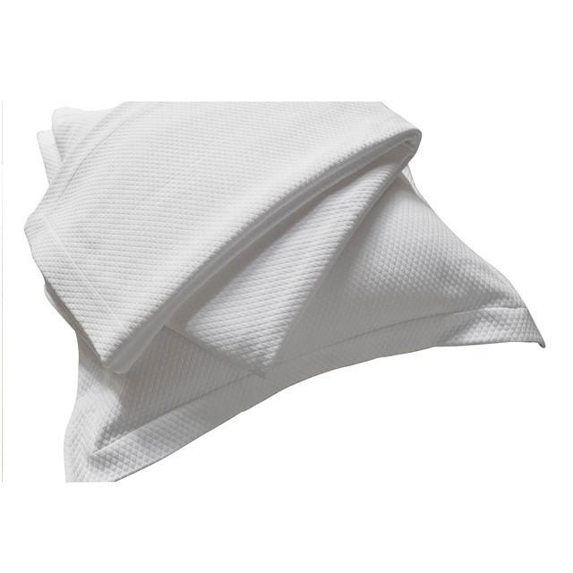 Our Matelasse coverlet is made of pure cotton and thw stitched pattern create a thick quilted feel to emulate paddi…