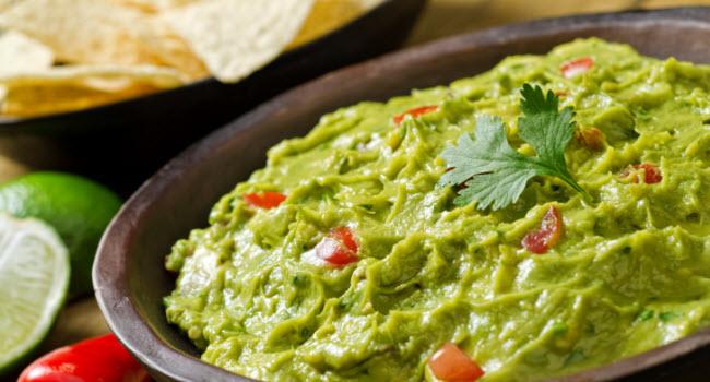 WebMD's tweet image. Have fun w/o blowing your diet. Yum! 1f60b-twitter @ChipotleTweets @tacobell wb.md/1EaaFsG #CincoDeMayo