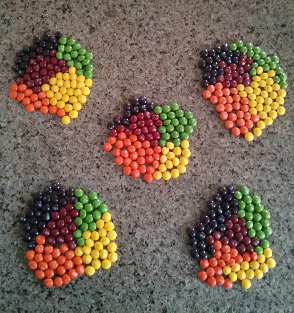 AmericanMensa's tweet photo. Everyday Analytics: Data Visualization Fundamentals with Skittles http://t.co/dYZ3VNurUL http://t.co/Be74kPY41L