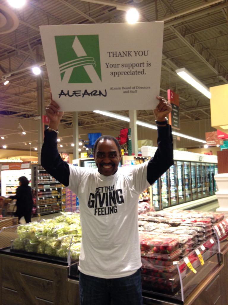 ALearn4KIDS's tweet photo. @Safeway for @SVGives with @siliconvalleycf and@NBCBayArea. Thanks for the 15 mins of fame! #MathStrongCollegeReady http://t.co/E04kIBfaw8