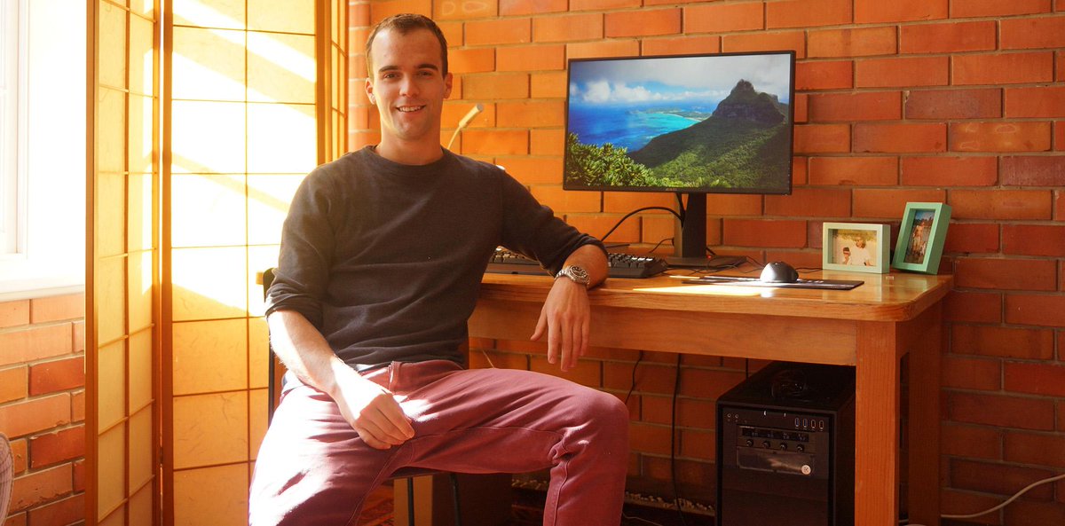 pcgamer's tweet photo. This week's Show Us Your Rig is with Hugh Jeremy from @UWEDev and his water cooled PC: http://t.co/ayEeIA3ZAD http://t.co/D5xxz8RcZH