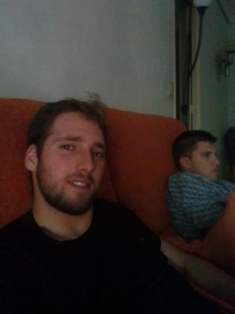 Esperando para ver el Juventus-Real Madrid con <a href="/abelgomezvazque/">abelgv</a>