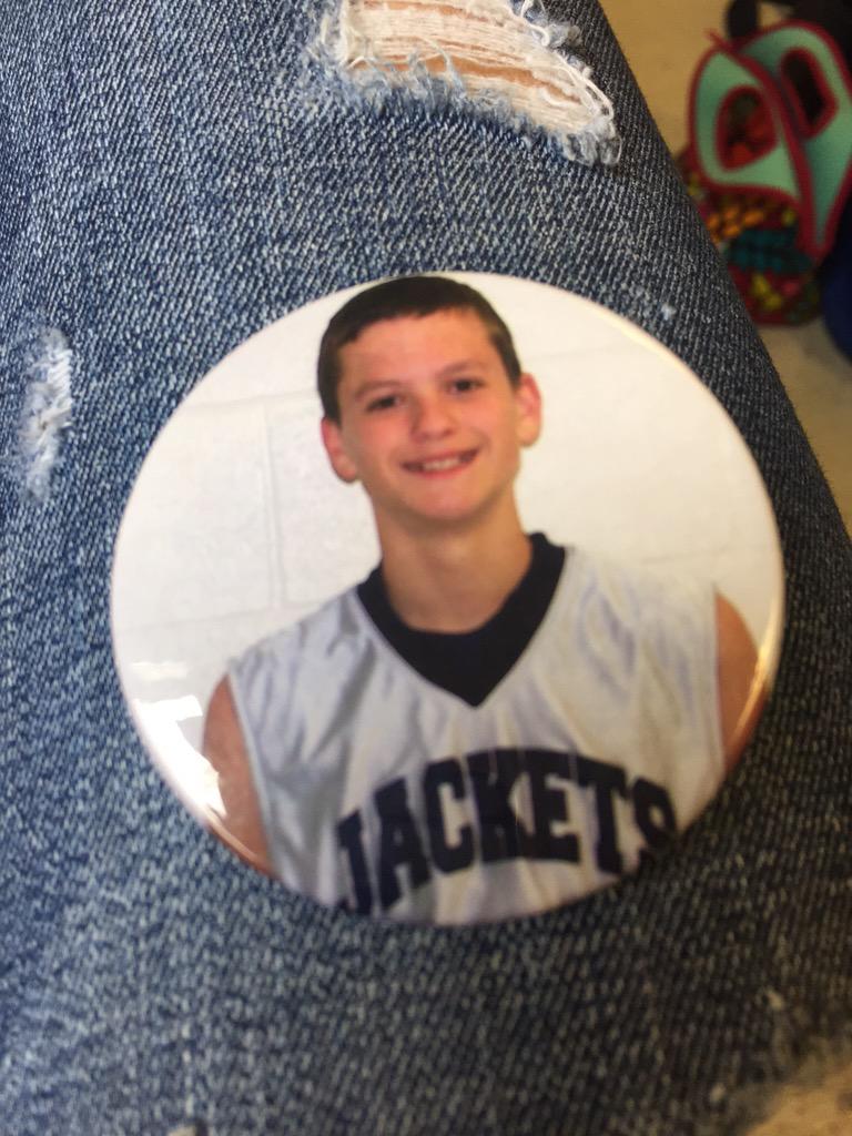 When you find your ex boyfriends button in your athletic bag😂 <a href="/kidwell_katy/">katy jaye</a>