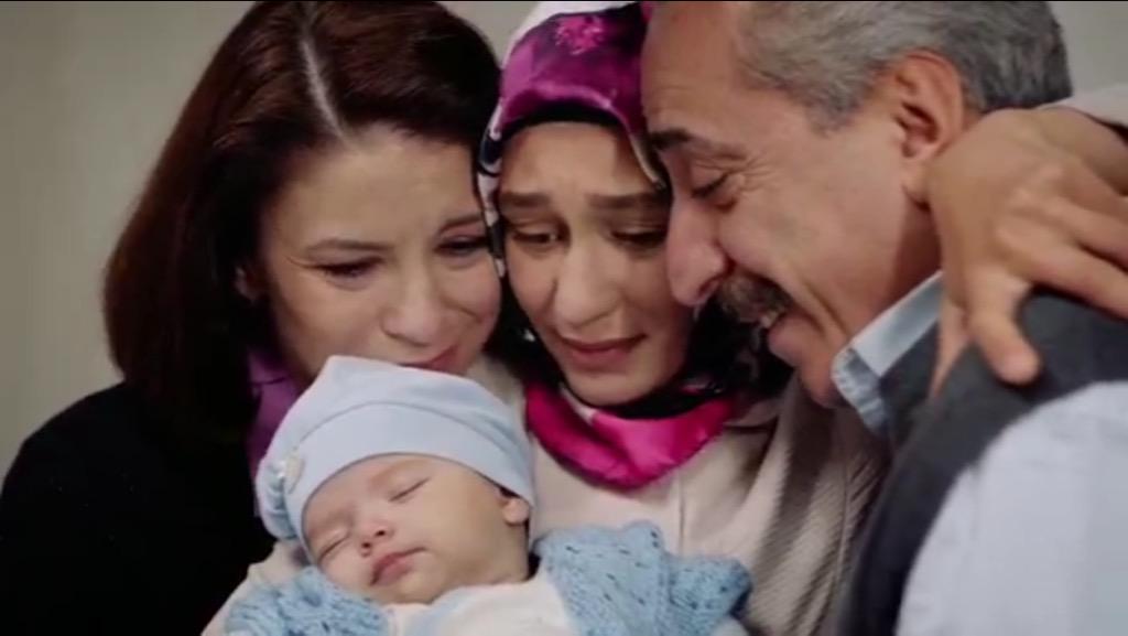 Heykes bu fotoğrafa bakıp sevinmiş olabilir. Ama ben mutsuzum. Babam yok. Neydesin baba neyydeee??? 😣 @denizustegmen