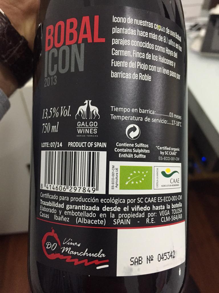 vinipad_'s tweet photo. Recién incorporado a #vinipad este #BOBALICON de #GalgoWines procedente de cepas #bobal con más de 80 años #Manchuela http://t.co/71OLARtrQx