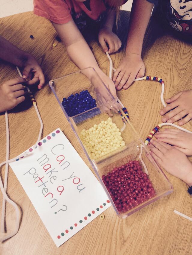 R_S_kinder's tweet photo. Making patterns in the kindie class ! http://t.co/RMYzDCLHaU