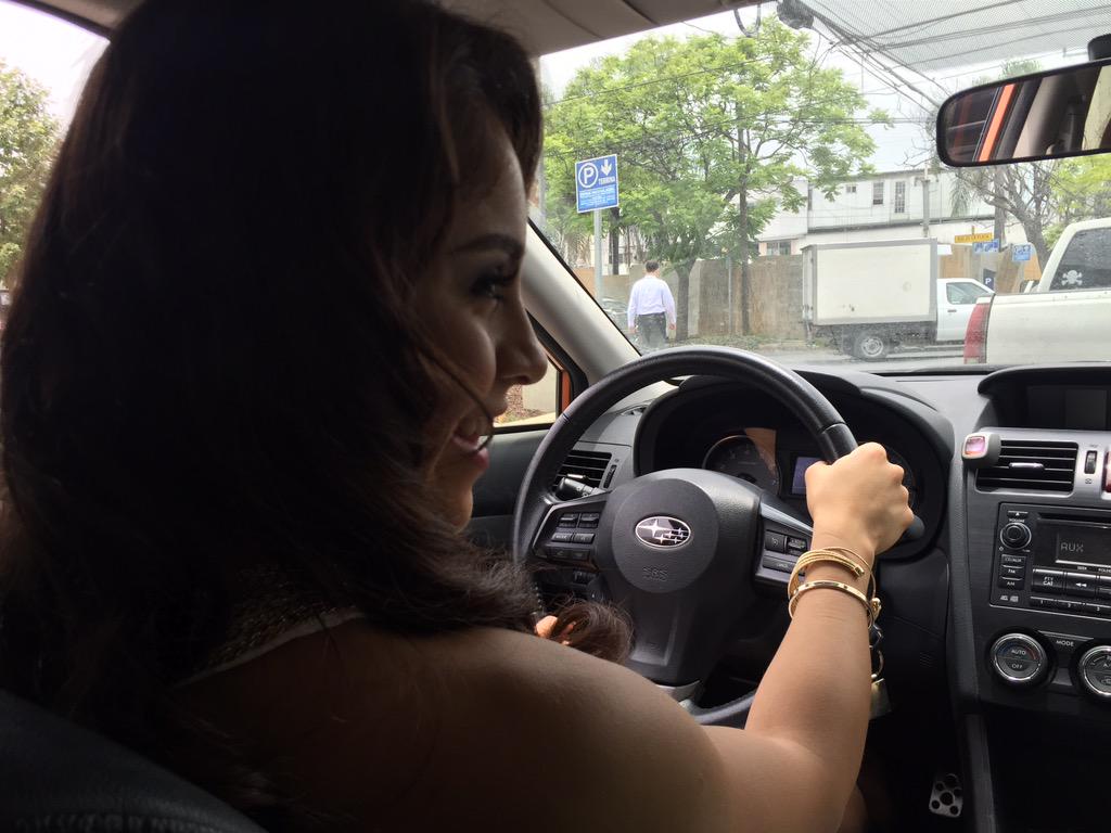 paolongoria's tweet photo. Día de grabación!! Especial día de las madres no se lo pierdan @TD_Deportes este domingo @SubaruMx 😊 http://t.co/AdRIq9cTPs