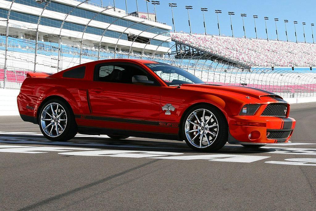 dailymustangs's tweet photo. Super Snake! http://t.co/yRe24jXLEr