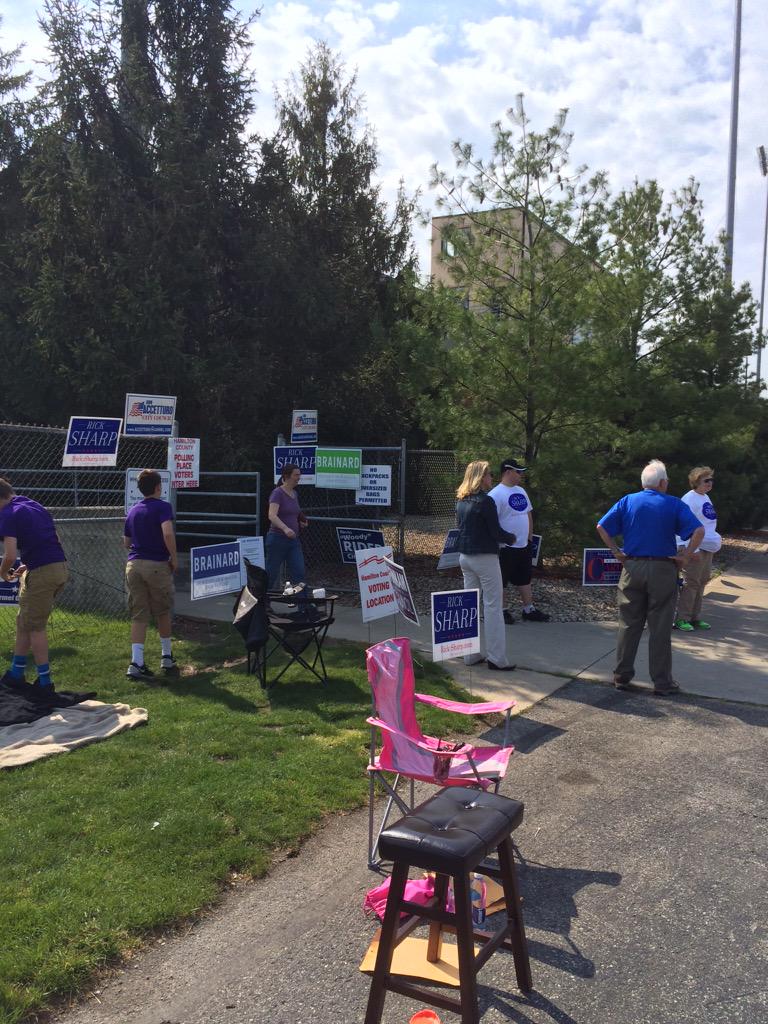 megindy1's tweet image. Beautiful day to vote!  #supportyourcandidate #getoutandvote #VOTE @WonderWomanAmyP @CarmelBruce @JeffWorrell