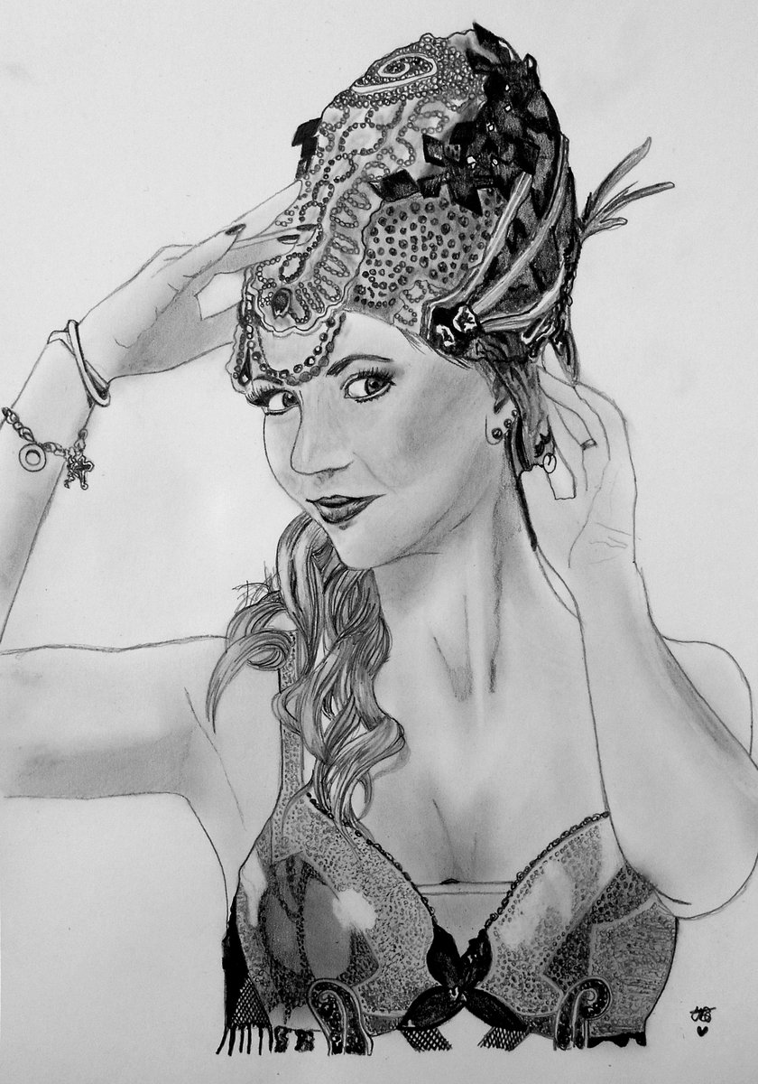 ilses_d's tweet photo. Portrait of @AnnetteDytrt  
Approx. time: 25 hours
Drawn with 8 different pencils http://t.co/ickYnLC3lm