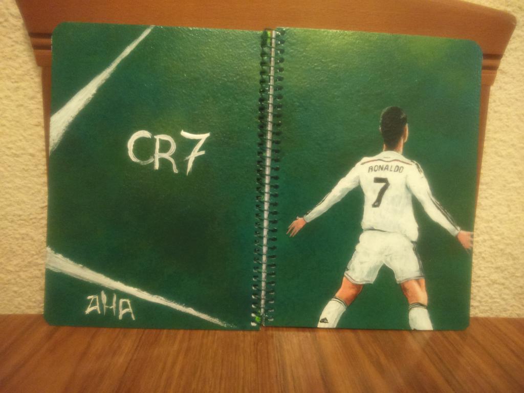 fokoeman's tweet photo. Aunque ya hice #playmobil de #CR7,  ésta es la primera vez que dibujo a cristiano. #RealMadrid #CristianoRonaldo http://t.co/UQOmy981e3