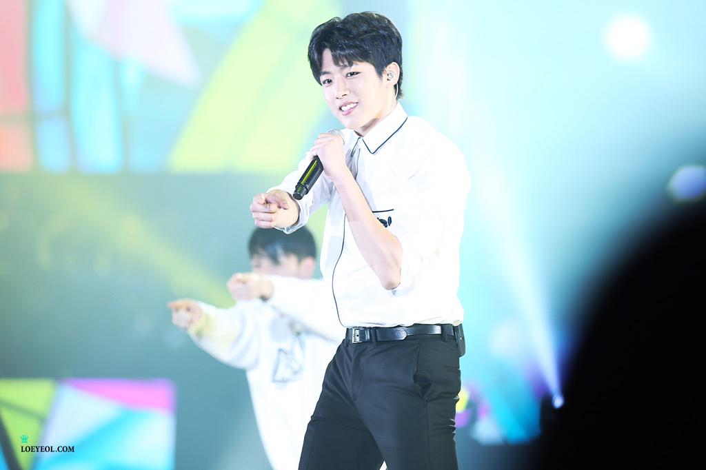 CEQI2lyWAAAGlVv.jpg:large