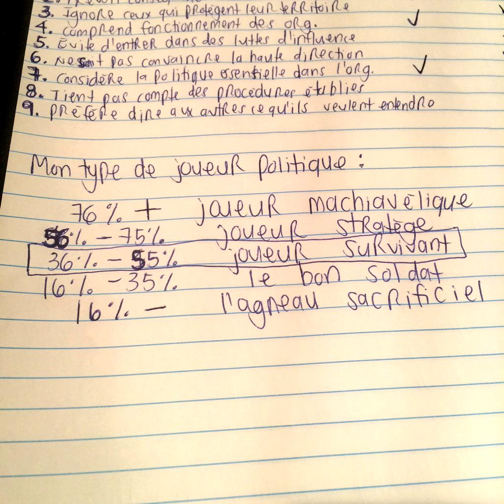 dREWbellemare's tweet photo. Au CEGO, nous sommes des survivantes au jeu politique! #Colloque2015 @Forumjeunesqc http://t.co/dLSi1EY3zA