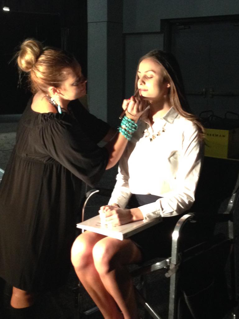 MaggieEMCTV's tweet photo. Getting ready for Day 2 #EMCWorld2015 with @emctv reporter @eacorrenti looking good! @_iamJM @Stelow @KristenGarvey http://t.co/CODYKQRCWw