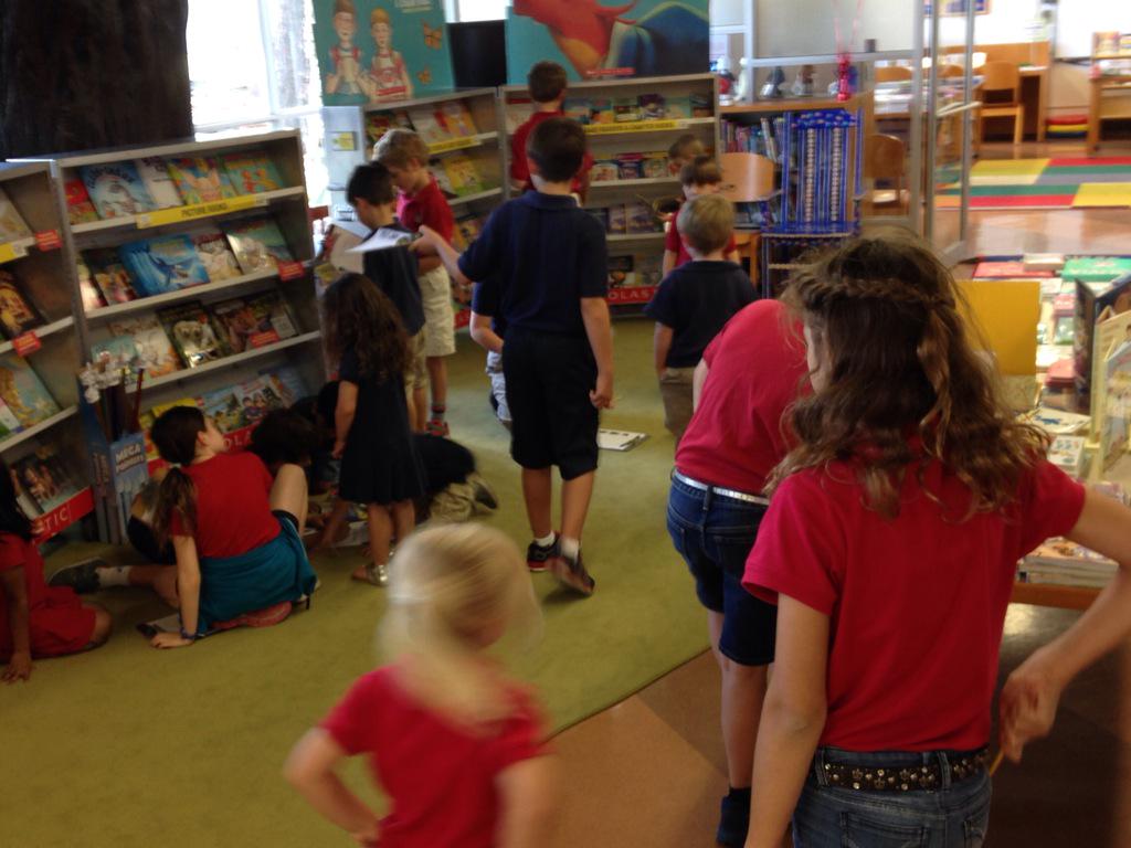 stm4th's tweet photo. @stmsaints @napierkv helping prek  shop the #scholastic #book #fair http://t.co/wfkhWy2WK7