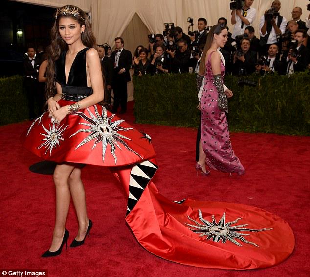 CEQNhd4W0AAa7hP.jpg:large