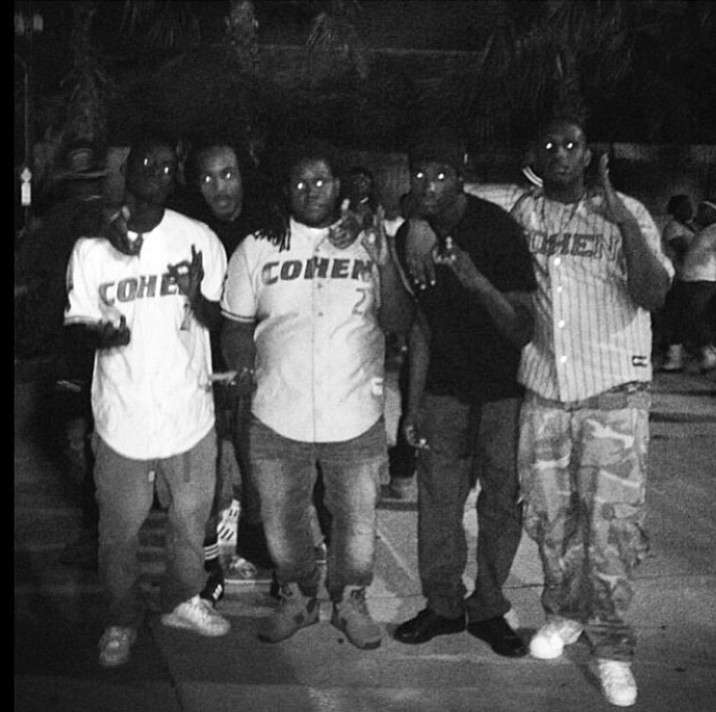 DREAMTEAM_103's tweet photo. Flashy4Life DreamTeam4Ever #LongLiveZiggy #FreeSnook http://t.co/i0GYPRM1y2