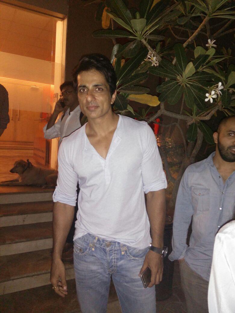 Embedded image permalink