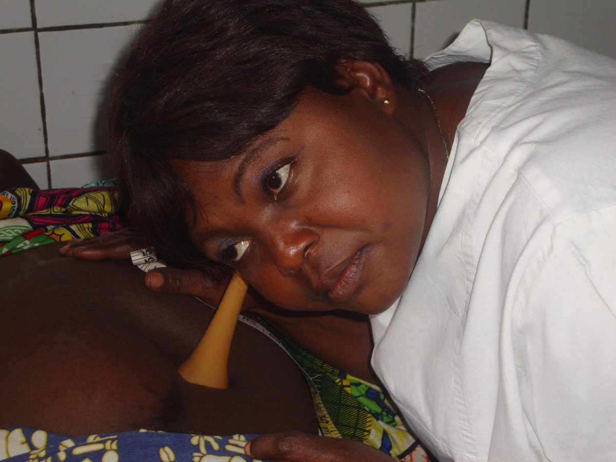 UNFPARDC's tweet photo. #H4plus #UNFPADRC Midwifery trainin great investment save women&babies dyin durin prgnancy&childbirth #DFATD #IDM2015 http://t.co/cE2iFXytuQ
