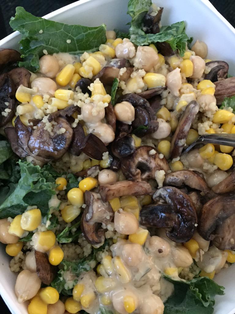 ChapmanEllen's tweet photo. Check out how to make these two salads on my blog! 😋 #uwlsc432 

http://t.co/2CeIECBNQd http://t.co/r2iSe6Z9hi