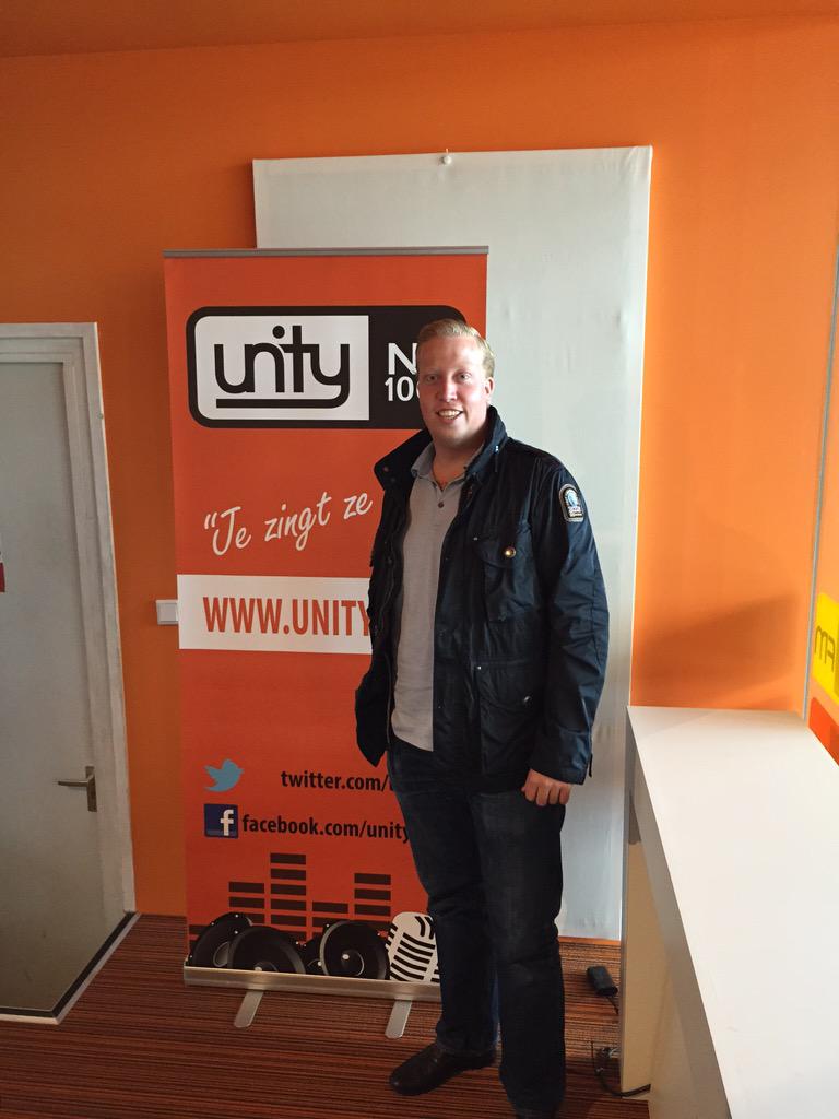 Live in de studio <a href="/Nigel_Fischer/">Nigel Fischer</a> om zijn nieuwe single te promoten!