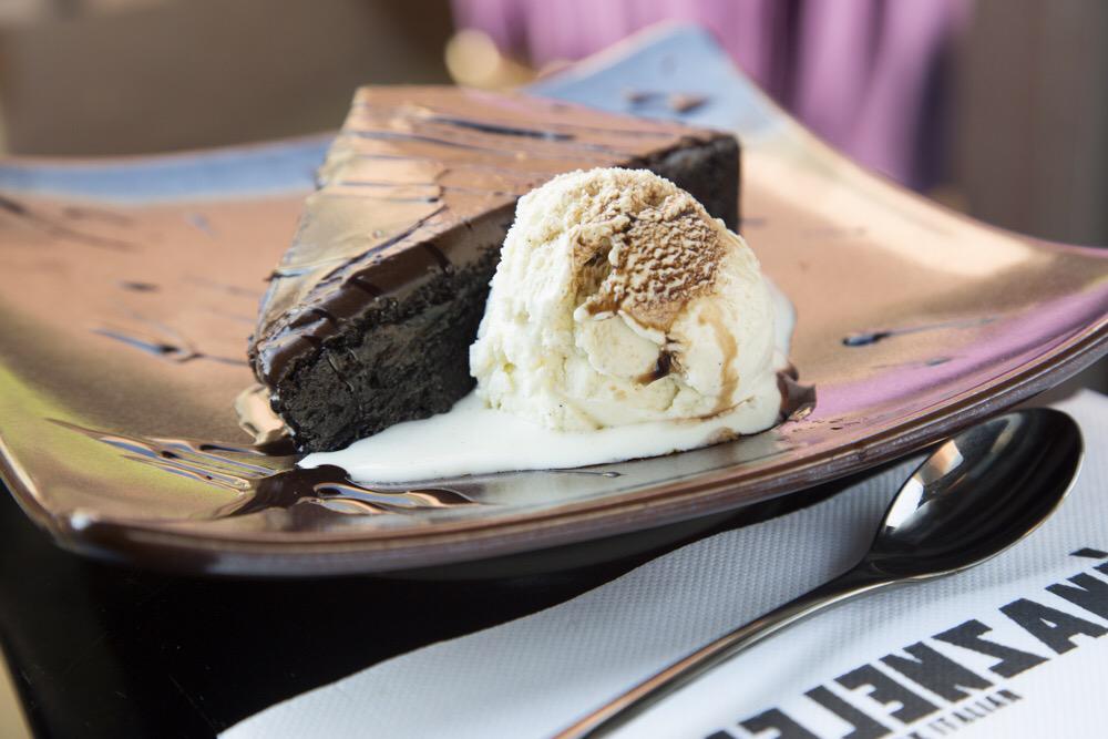 MELENZANE's tweet photo. Excessively Scrumptious #ChocolateExcess http://t.co/Ll7vq7fHbP