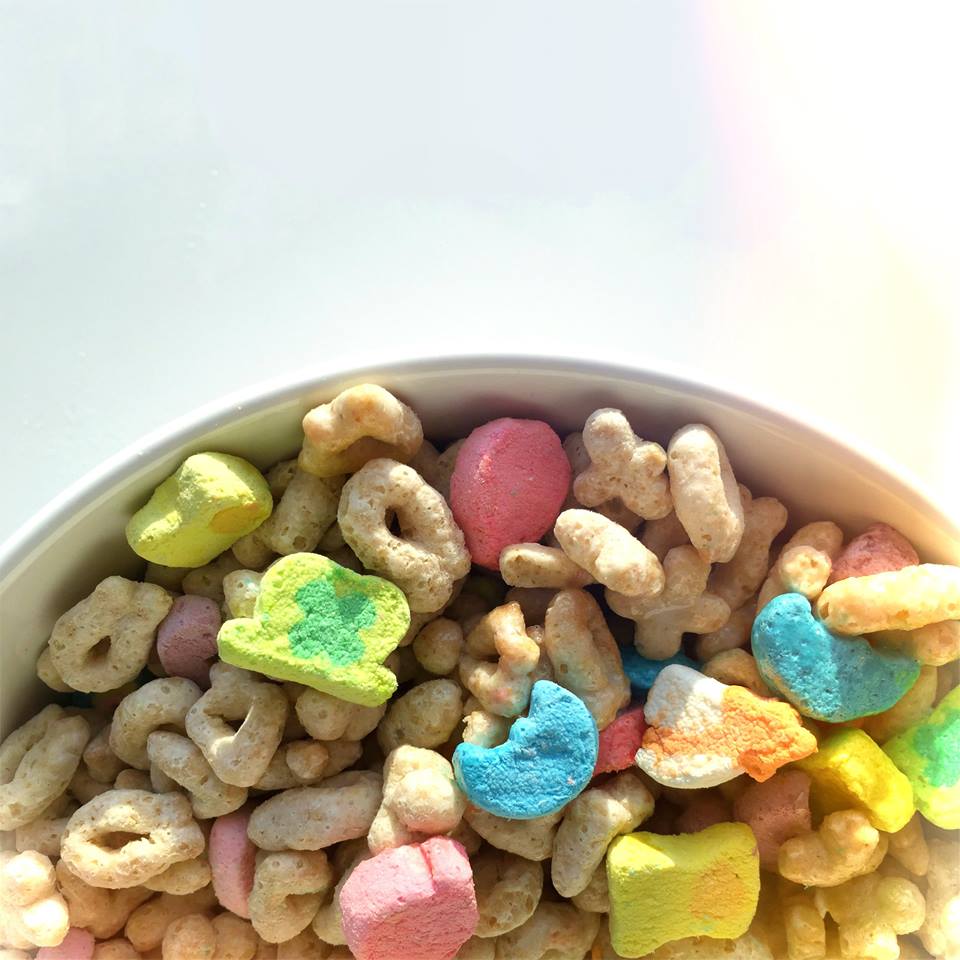 LuckyCharms's tweet image. If you need luck, we've got you clovered! Just RT #SendLuck #LuckyCharms to receive a free sample in the mail SOON!