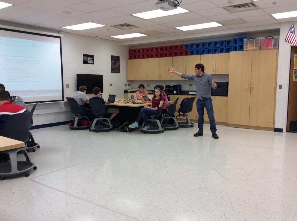 Glenbrook_south's tweet image. .@sglass771 shares the perks of using Twitter for professional purposes to our @GBSEngineering students. #edjoy