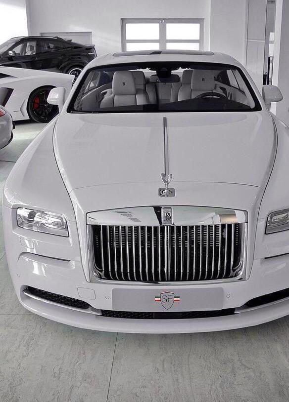 C1tyTrader's tweet photo. Rolls Royce Ghost is so me. http://t.co/KGOA7CfasH