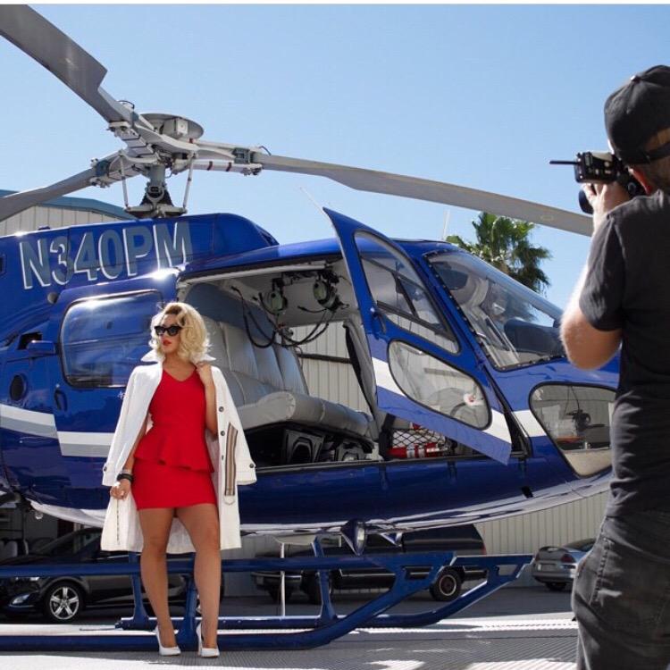 "Get to the choppa!"-Arnold 🚁👊💪 
<a href="/ipsy/">IPSY</a> <a href="/Chrisspymakeup/">Chrisspy</a> @follosocialista <a href="/julieisspeaking/">julie figueroa</a> <a href="/alexshera/">cy</a> <a href="/CelestineAgency/">Celestine Agency</a>