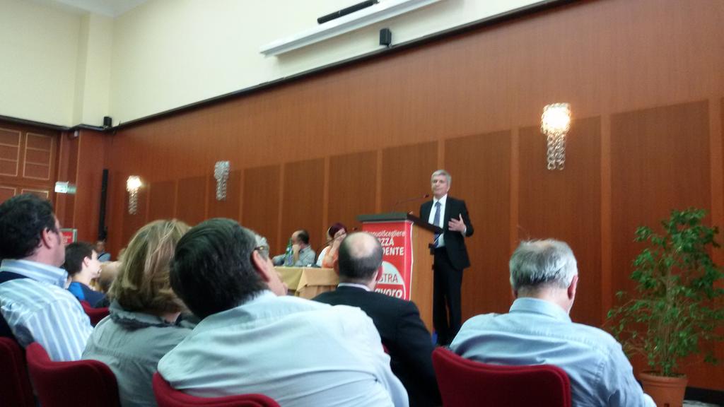 LMullanu's tweet image. "La #sinistra o è una bussola, un orizzonte, o non è" @NichiVendola @VozzaPresidente Campania, #orapuoiscegliere!