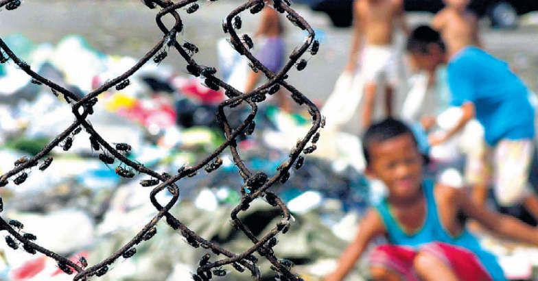 manoramaonline's tweet photo. Urban poor kids more likely to die: Report | http://t.co/yWFHLsSVAb http://t.co/sko4o5REcR