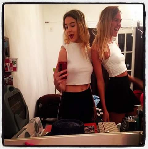 sol_rivellini's tweet photo. 💄👯 @jazzmagnin1 http://t.co/o4A70whMRX