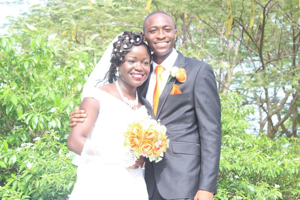 amazingeventsgh's tweet photo. Congrats! Keziah and Nathan Amoako for an #amazingwedding http://t.co/ZWVGPEneHd