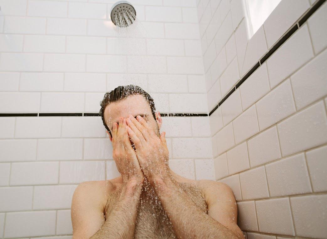 sleepfoundation's tweet image. Nearly 30 percent of adults get less than six hours of #sleep: ow.ly/Msn4K