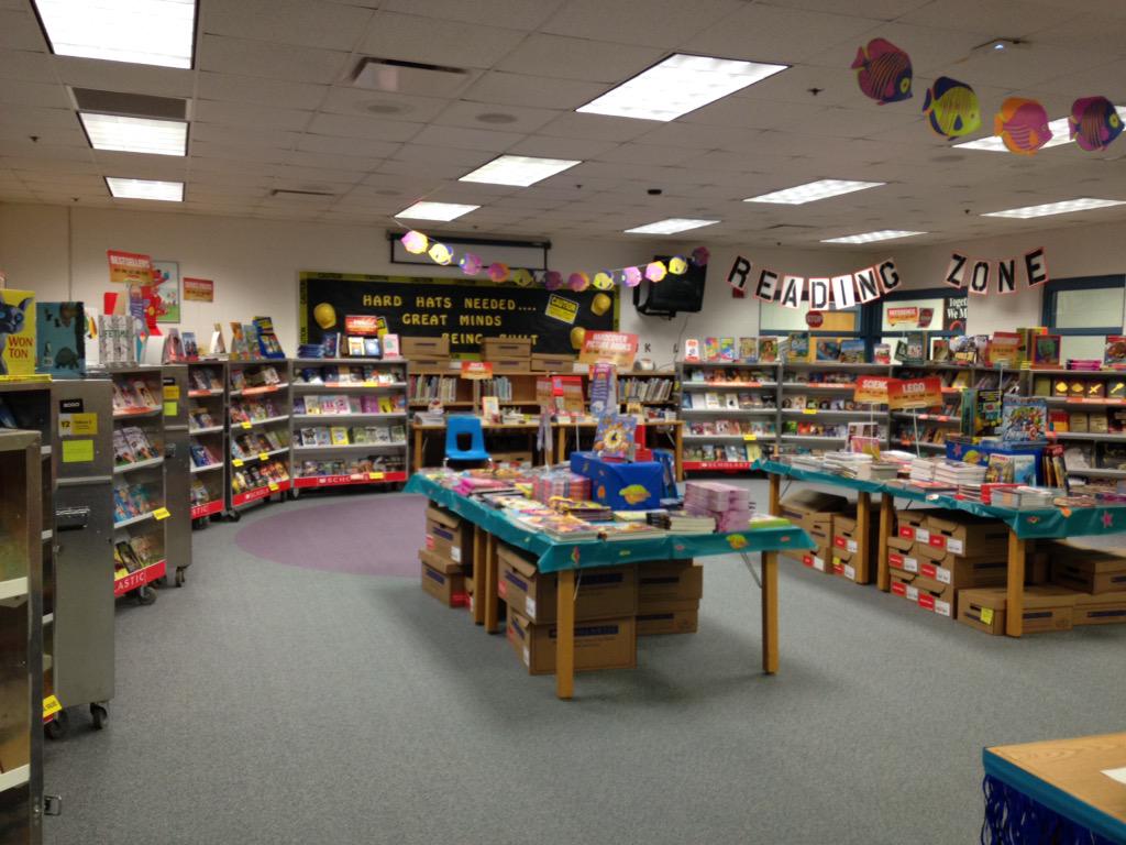 It's BOGO book fair time! Open for programs this week till 7:30 PM Tue and Thrs. 👨‍👩‍👧‍👦❤️📚