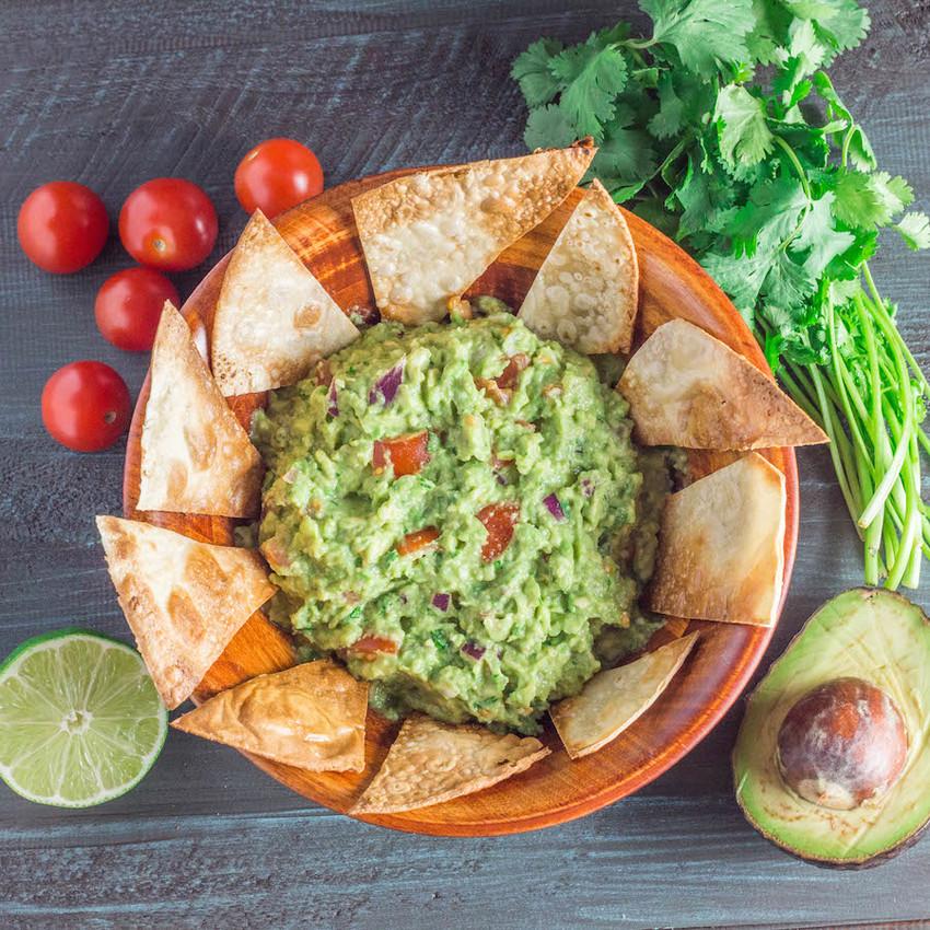 mindbodygreen's tweet image. Ultimate Guacamole (For Cinco De Mayo &amp;amp; Every Other Day) by @amyshahmd mbg.to/b62VXPt