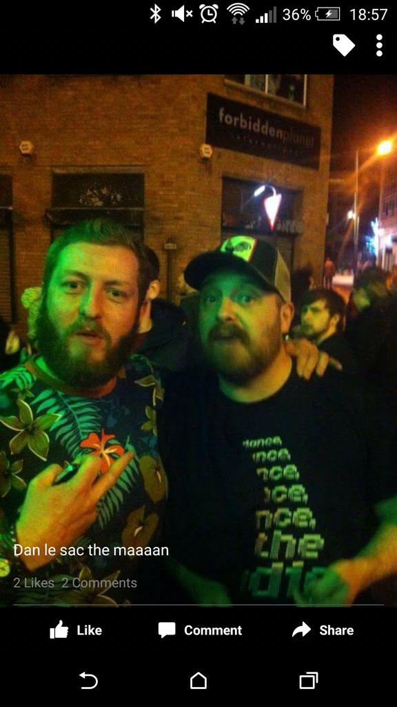 proproc's tweet photo. @danlesac i caught thee both august,  just didn't realise that the end was neigh! http://t.co/OFxPh5yB50