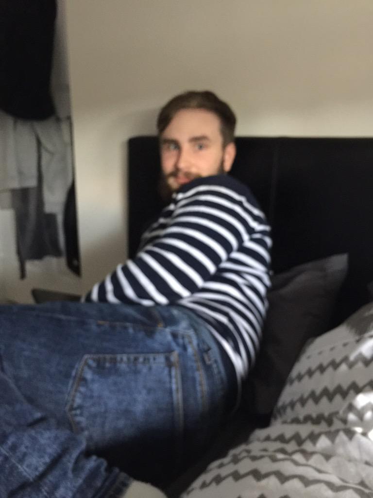 chestnut94's tweet image. #EPTLive what about this top with the tash??