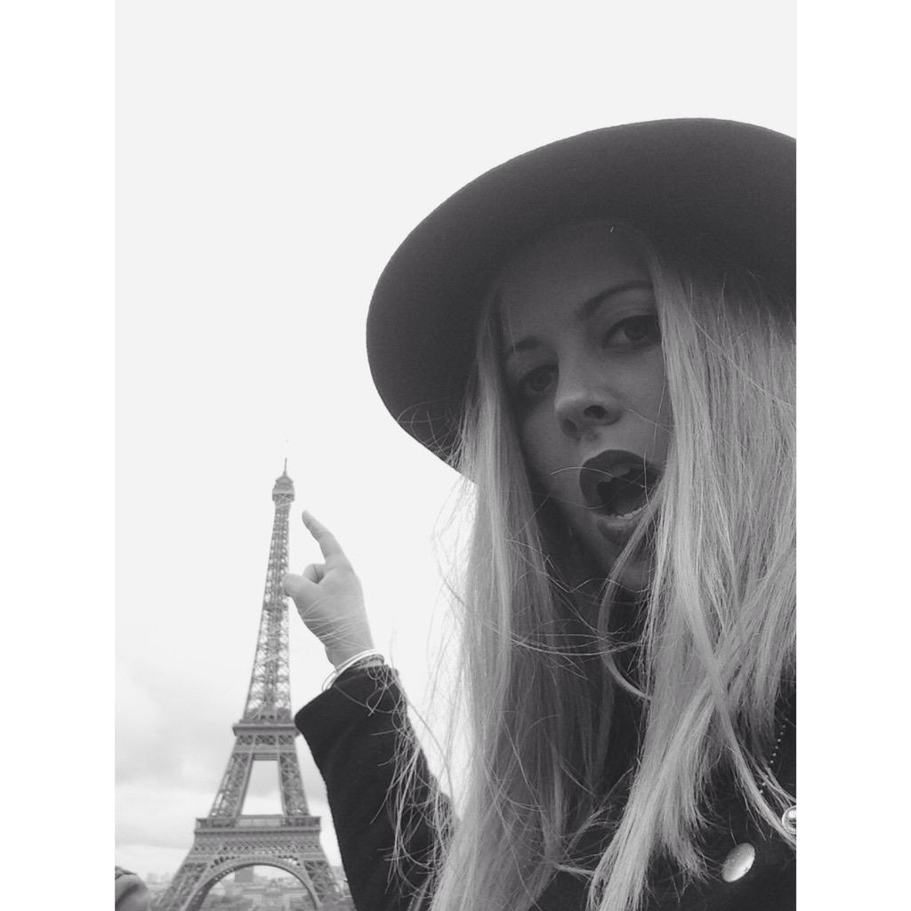 Ro_lamarquesa's tweet photo. Paris! ❤️❤️❤️🇫🇷 http://t.co/lR32vdQo4l