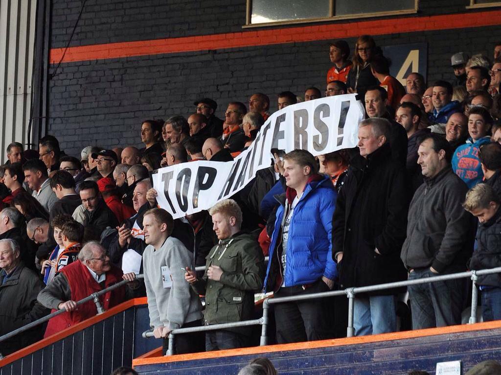 LTFC_1885's tweet photo. Hatters average home attendance: 8,702 (2nd highest in Lge 2).
Average away following: 1,197 (highest in League 2) http://t.co/LazteIoVNI