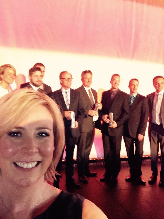 EveMarieLortie's tweet photo. Toutes mes félicitations aux entrepreneurs finalistes du gala #PrixPME de la @banquenationale à #Laval. http://t.co/SODUIuMIpy