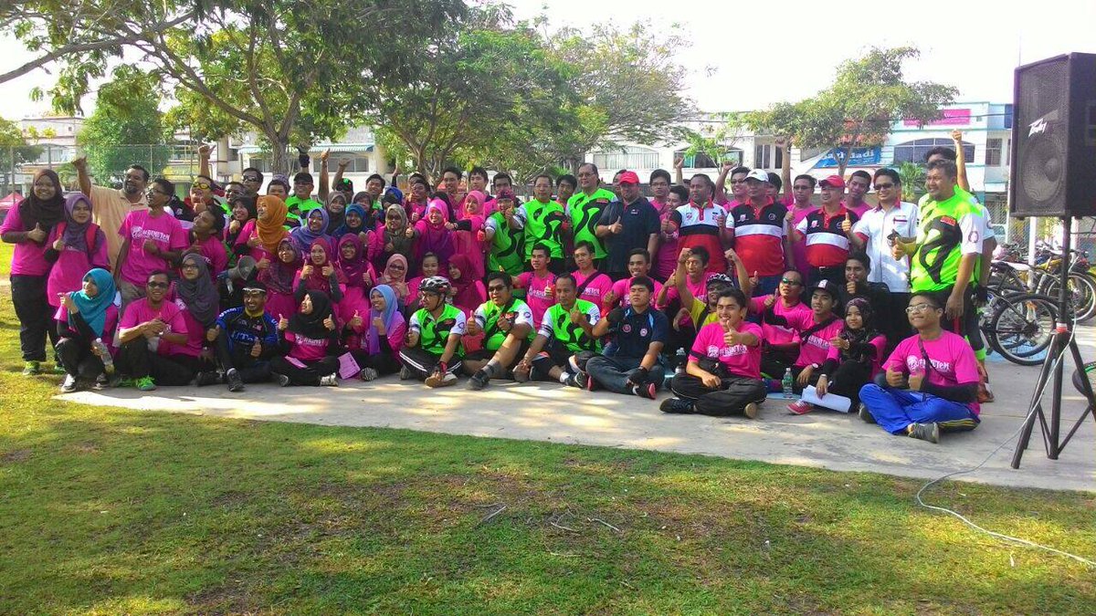 MPPUTeM's tweet photo. [MPP UTeM]
Lporn Prog "Integrity Cycling For Health &amp; Charity" Anjuran  Sekretariat RIM UTeM

https://t.co/wmp72QFDHD http://t.co/0vLxizgQ0i