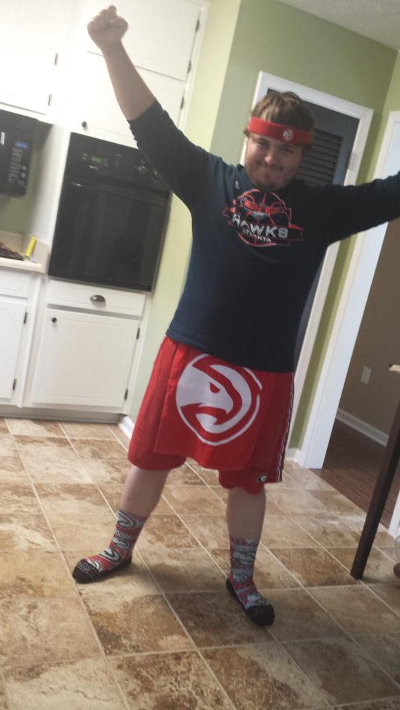 eldiablodiaz's tweet photo. @ATLHawks  I can't be at the game tonight but my heart is there. LETS GO HAWKS! #TrueToAtlanta #GoHawks http://t.co/eXsM1f4dKN