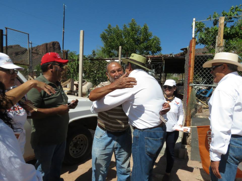 MarcosUlloaC's tweet photo. Excelente recibimiento en la colonia 18 de noviembre. ¡Vamos con todo! http://t.co/Vieyqo3NmO