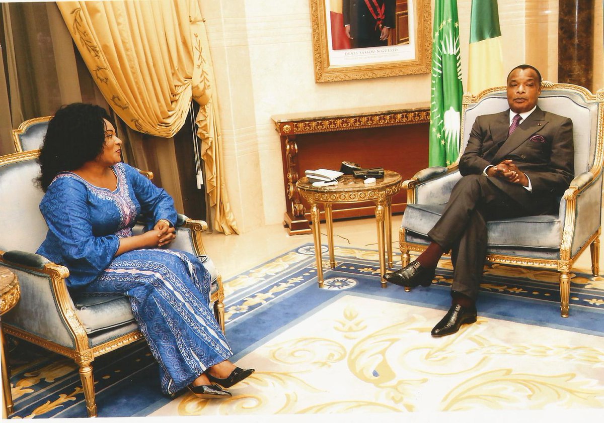 InesNefer's tweet photo. La présidente de l'association PAIDC Inès Nefer INGANI  ambassadrice de la paix réçu par le président Congolais. http://t.co/ntBhMIp9Tm